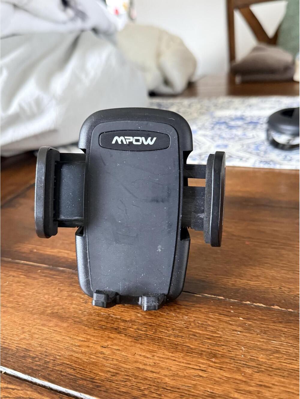 Cell phone vent holder